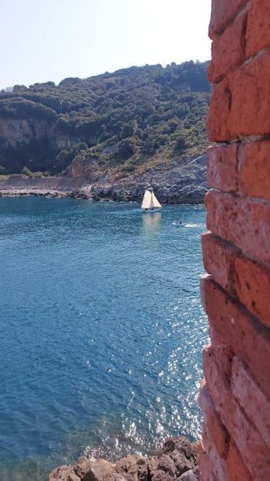 Elegante Appartamento La Spezia Centro Exterior foto