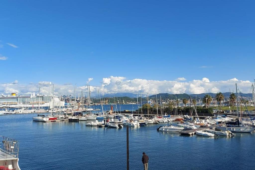 Elegante Appartamento La Spezia Centro Exterior foto
