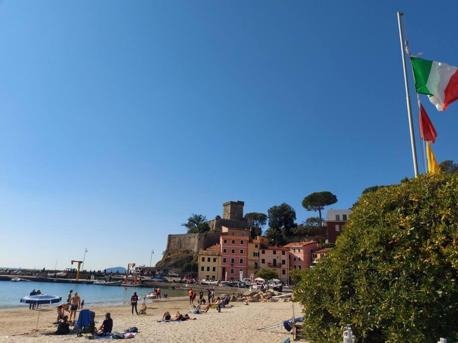 Elegante Appartamento La Spezia Centro Exterior foto
